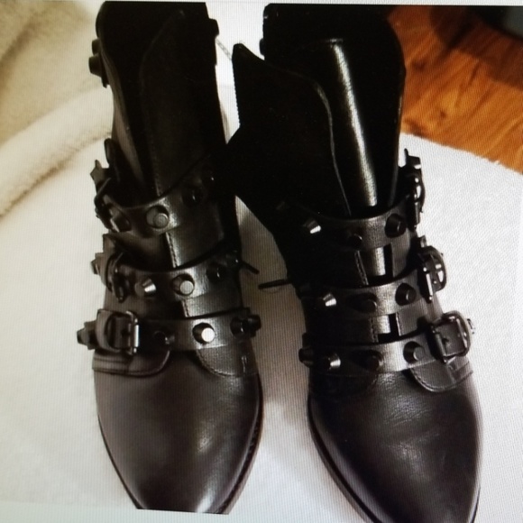 Gianni Bini Shoes - NWT Gianni Bini Studded Leather Booties